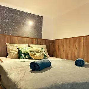 Bp Stylish Flats Apartment