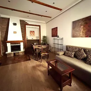 Rustic In The Jewish Quarter Apartment